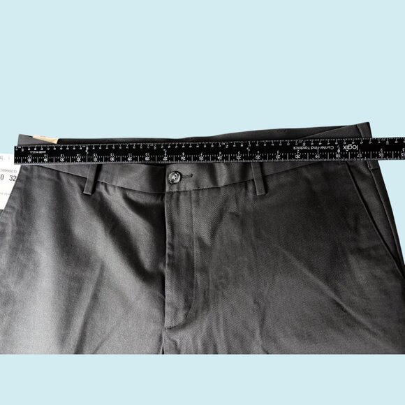 DOCKERS Pants Men's 40x32 Khaki Straight Fit Wrinkle-free Permanent Crease NWT - Picture 3 of 7